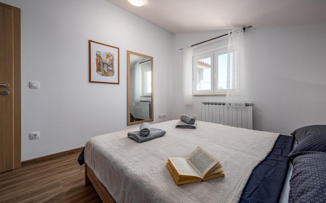 Apartments Nelle بولا المظهر الخارجي الصورة