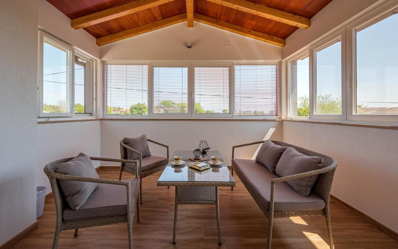 Apartments Nelle بولا المظهر الخارجي الصورة