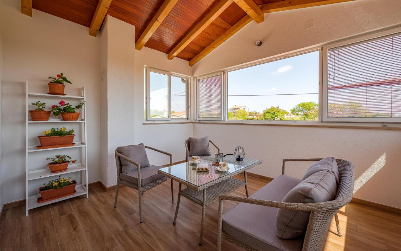 Apartments Nelle بولا المظهر الخارجي الصورة