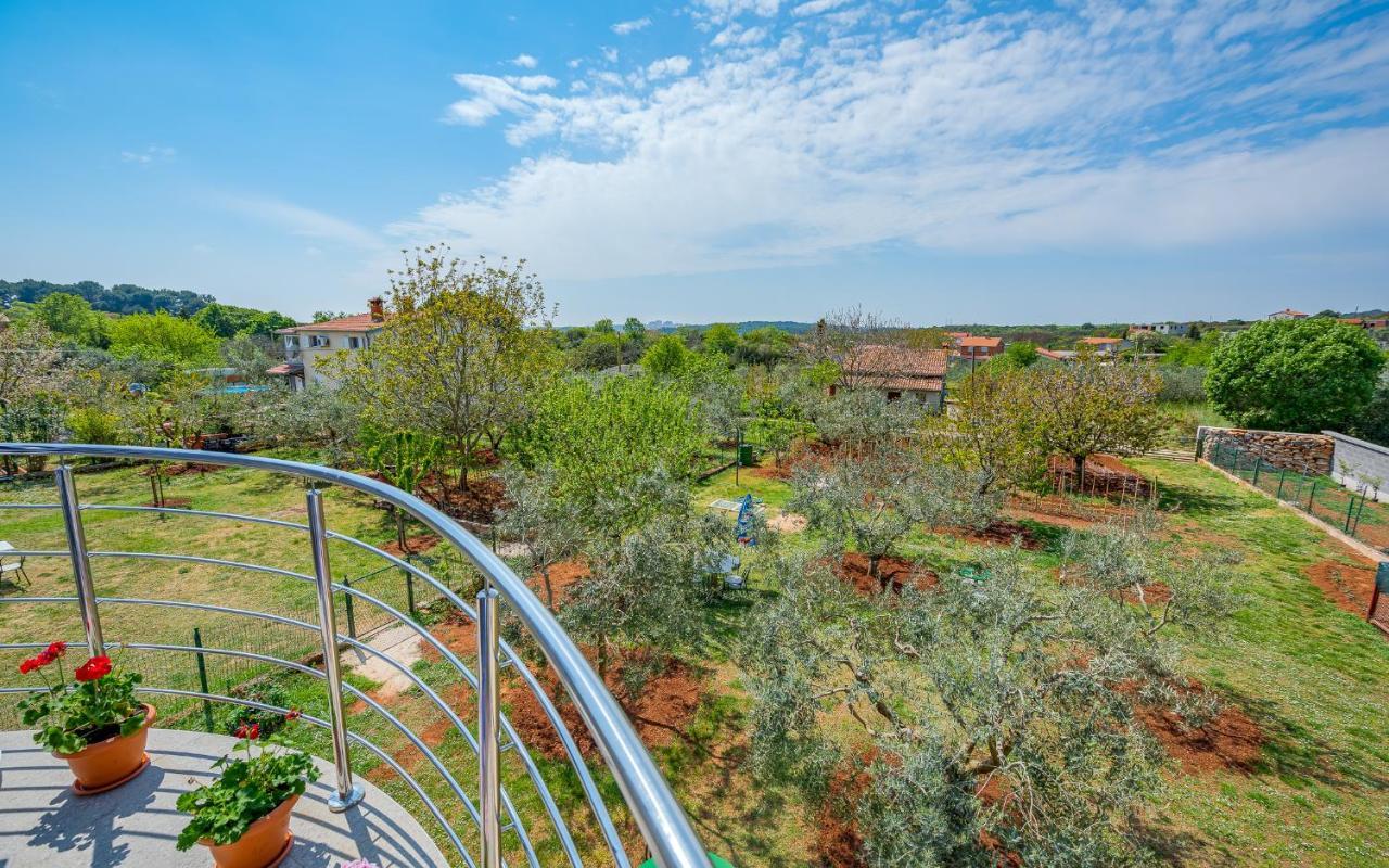 Apartments Nelle بولا المظهر الخارجي الصورة