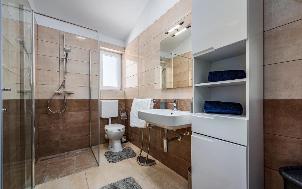 Apartments Nelle بولا المظهر الخارجي الصورة
