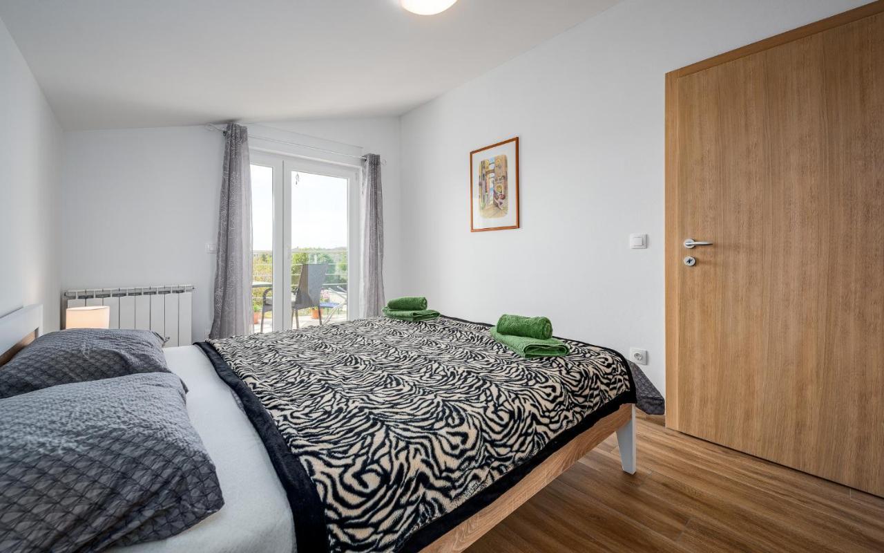 Apartments Nelle بولا المظهر الخارجي الصورة