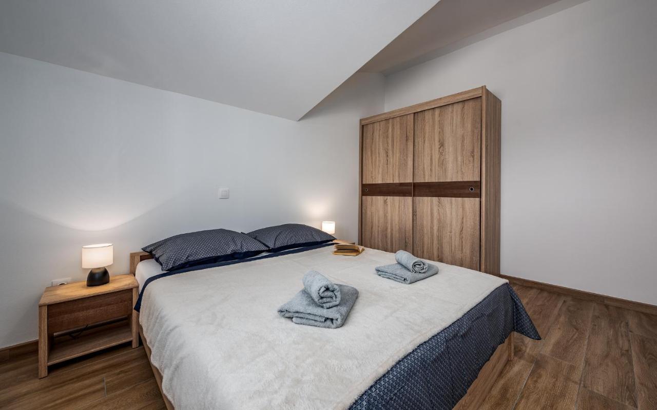 Apartments Nelle بولا المظهر الخارجي الصورة
